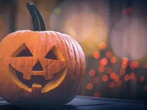 How do you fix a broken jack-o-lantern?