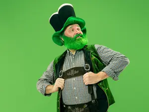 What do leprechauns love to barbeque?
