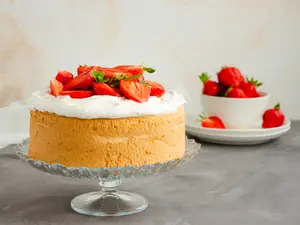 What do they serve at birthday parties in heaven?