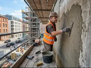 What food works on buildings all day?