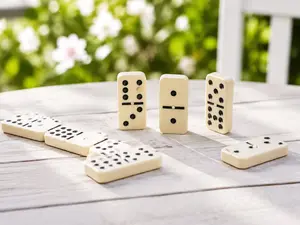 What is the opposite of dominoes?