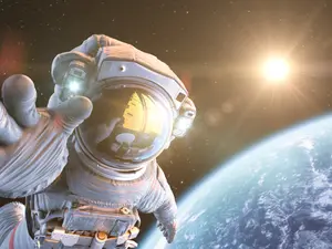 What kind of sweets do astronaut moms like for Mother's Day?