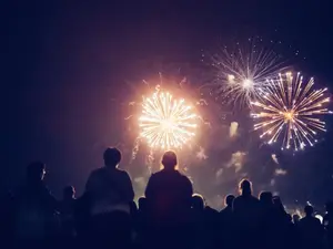 What kind of water do fireworks like?