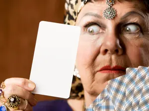 What types of dogs do fortune tellers always choose?