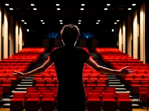 Where do actors go to pray?