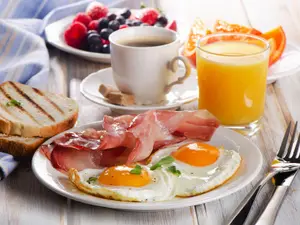 Where does breakfast live?
