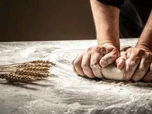 Who is a bread-maker's favorite singer?