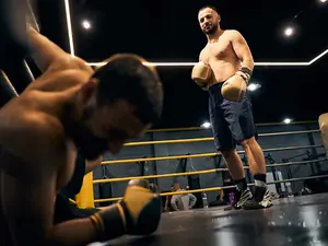 Why are boxers good comedians?