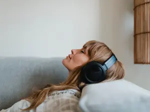 Why couldn't the athlete listen to her music?