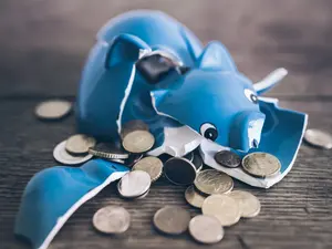 Why did the son smash his piggy bank?