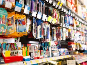 Why did the squid go to the office supplies store?