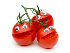 Why did the tomato go out with the prune?