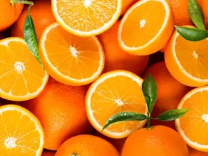 Why does the orange always lose in races?