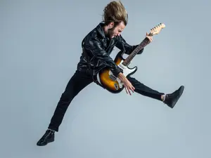 Why don't guitarists handle stress well?