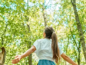 Why is oxygen so wealthy?