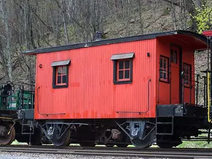 Why was the caboose always sneezing?